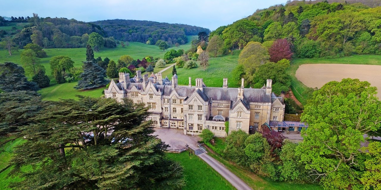 Cotswolds manor retreat inc dinner