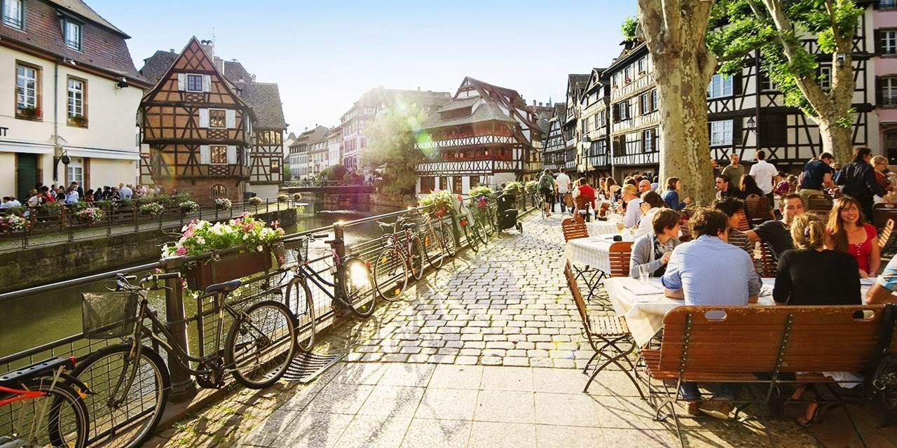 Strasbourg city centre escape