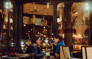 7 First Date Gifts That Will Impress (Almost) Anyone first date feature