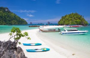 Last-minute Christmas holiday deals Last-minute Christmas holiday deals