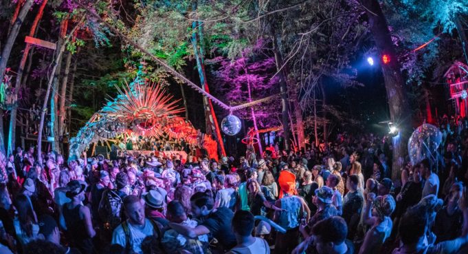 Earth Stage at Elements Lakewood 2018