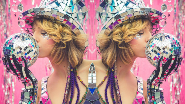 Glitter Room - Easter Glitterfest