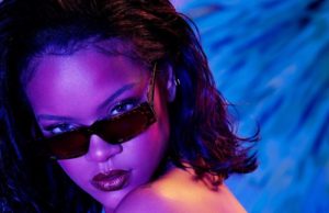 Can you handle the heat? Rihanna sets our pulses racing in the Savage X Fenty campaign Savage x Fenty designer Rihanna wears strapless bra design