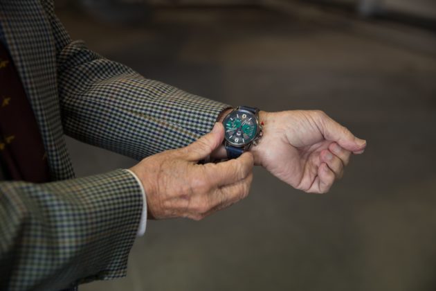 Tom Lecky - Thomson receiving the new Avi watch