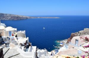 5 Travel Tips You Need To Know Before Visiting Greece