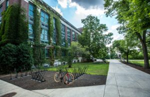 Incredible Benefits Of Living Off-Campus benefits in living off campus