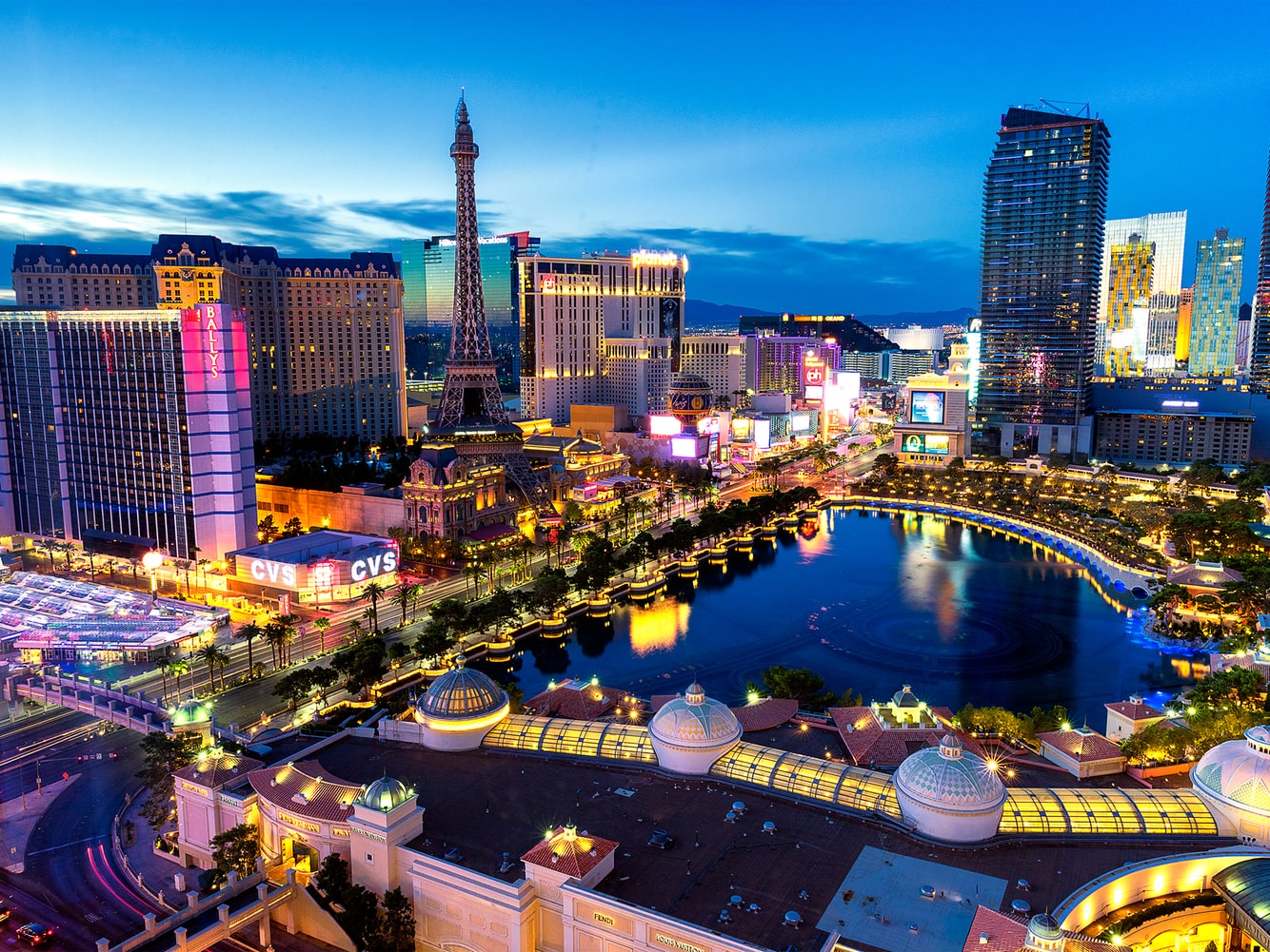 las vegas at night photo