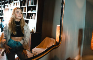 Gillian Heidi shares new single “Desperate”