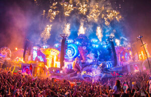 Tomorrowland – Virtual New Years Eve Festival! David Guetta, Snoop Dogg, Diplo + More