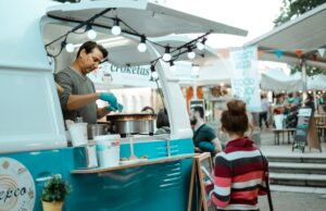 How To Reduce Expenses For Your Food Truck Business food truck business