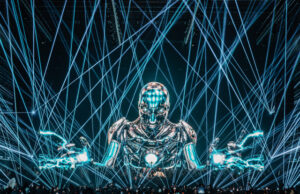 ARTBAT Brings UPPERGROUND Label Showcase to London’s Drumsheds