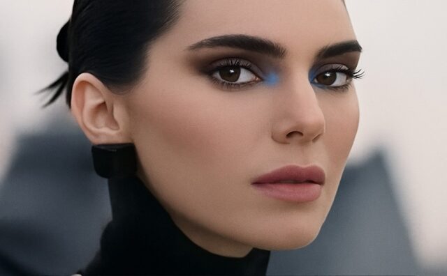 How to Recreate Kendall Jenner’s Futuristic Glam Look