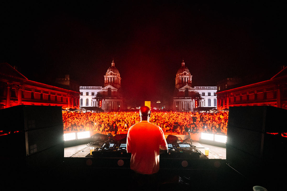 Black Coffee on the Thames