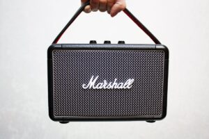 Portable bluetooth speaker