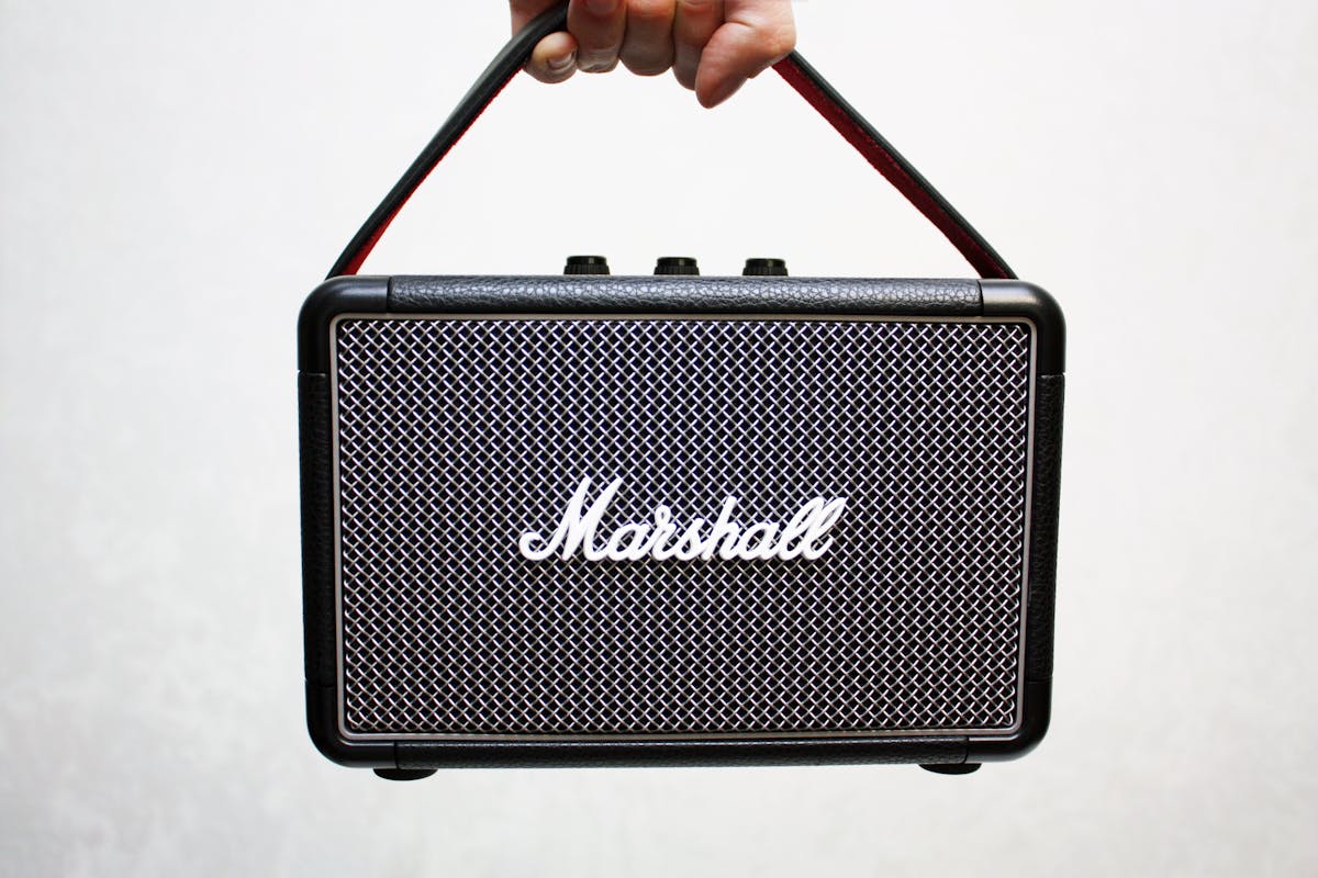 Portable bluetooth speaker