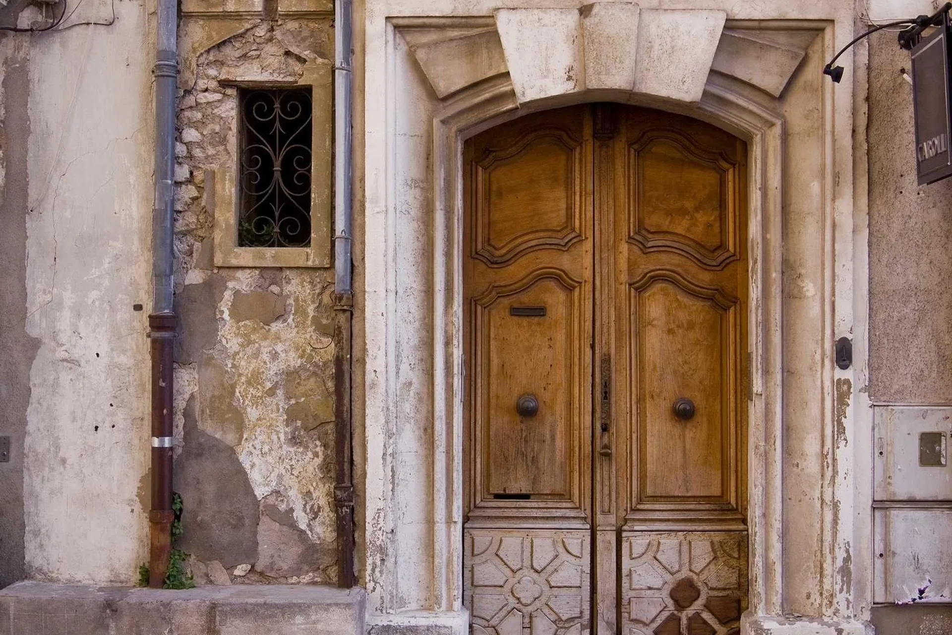 Flavourmag Abroad: MOGA Caparica celebrates their second edition with beachside sets from Folamour, Dan Shake and more. - Flavourmag