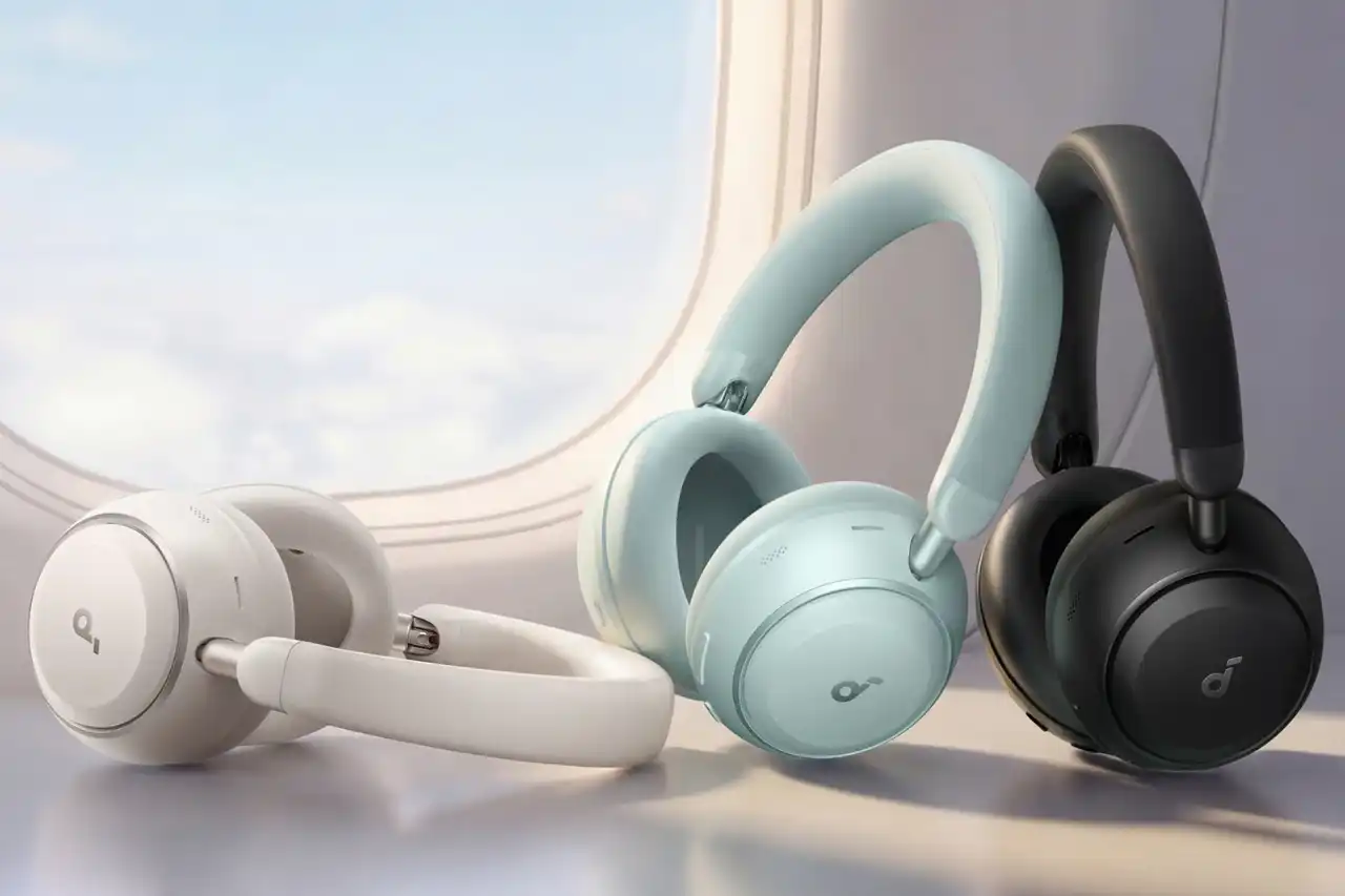 Soundcore Space 2 is available in three colourways. Linen White, Jet Black and Seafoam Green.