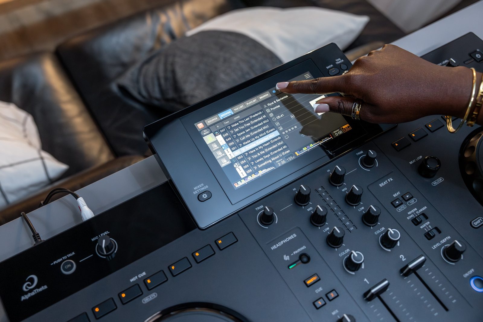 AlphaTheta XDJ-AN bridges bedroom DJing and the club booth