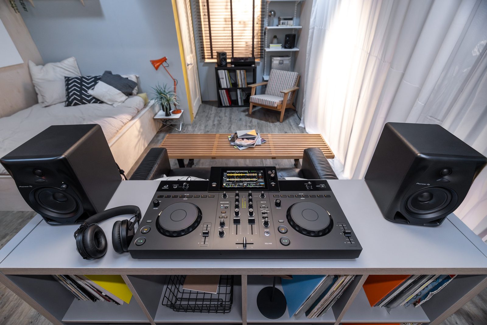 AlphaTheta XDJ-AN bridges bedroom DJing and the club booth