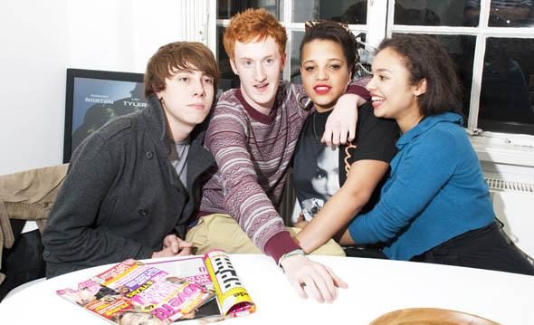 skins2 skins2