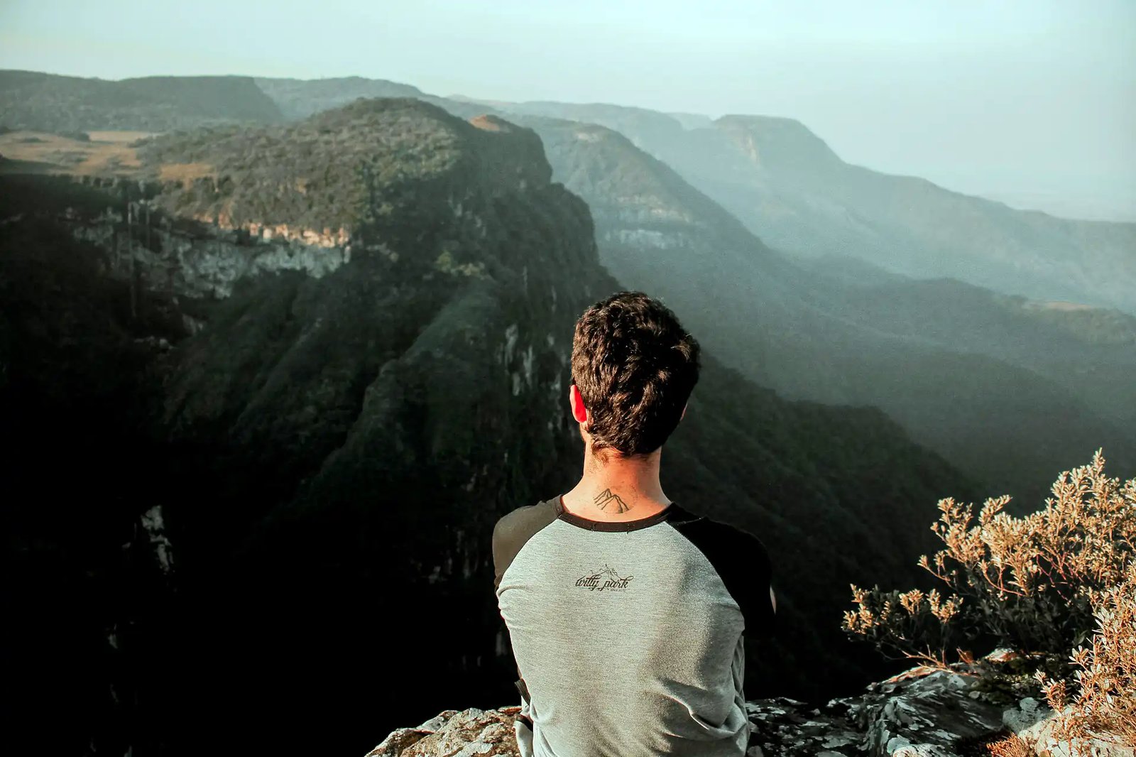 7 Tips for Dealing with Loneliness When Traveling Solo