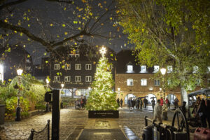 St Katharine Docks Christmas Light Switch-On Brings Santa, Beefeaters and a Victorian Market to the Water